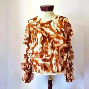 En Saison Brown and White Blouse